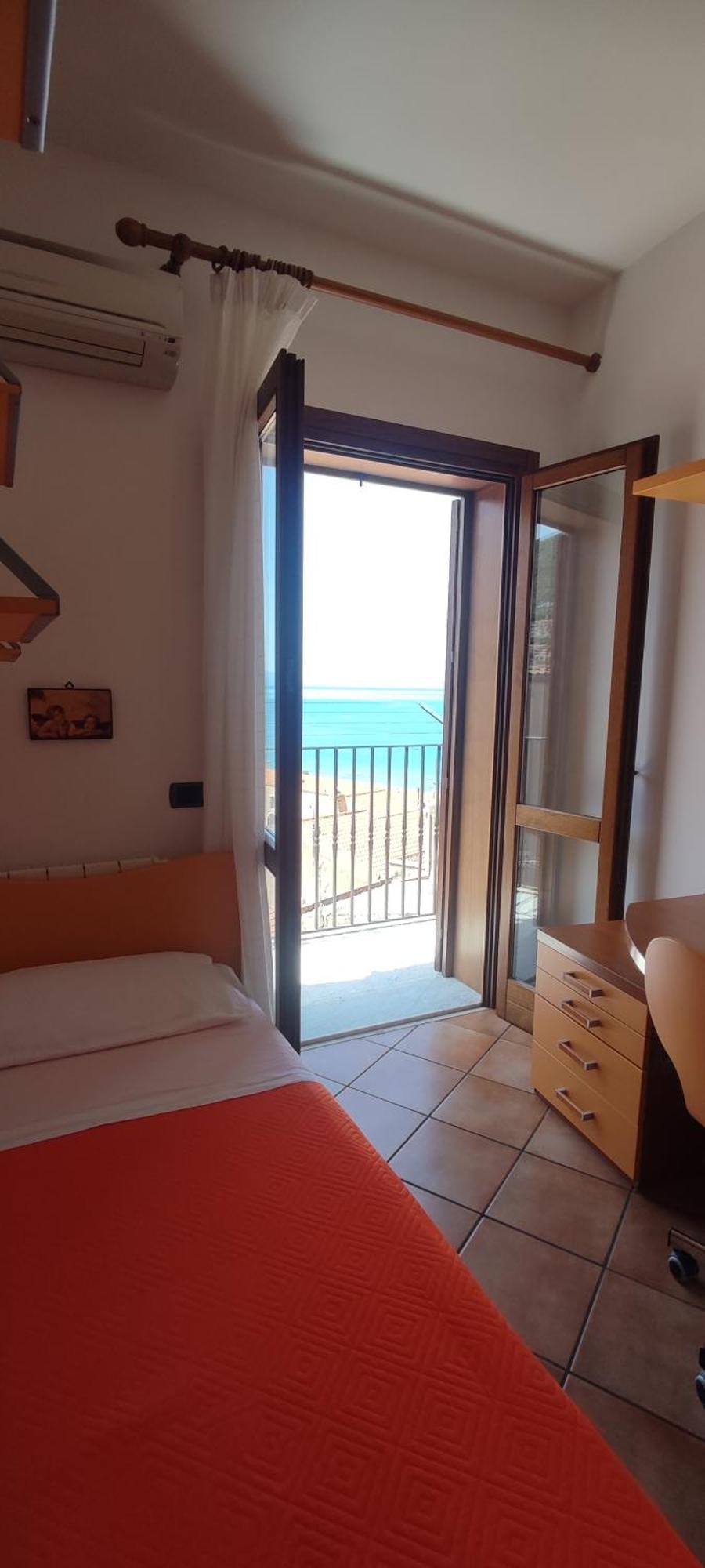 شقة Ruggero House تْشيفالو المظهر الخارجي الصورة