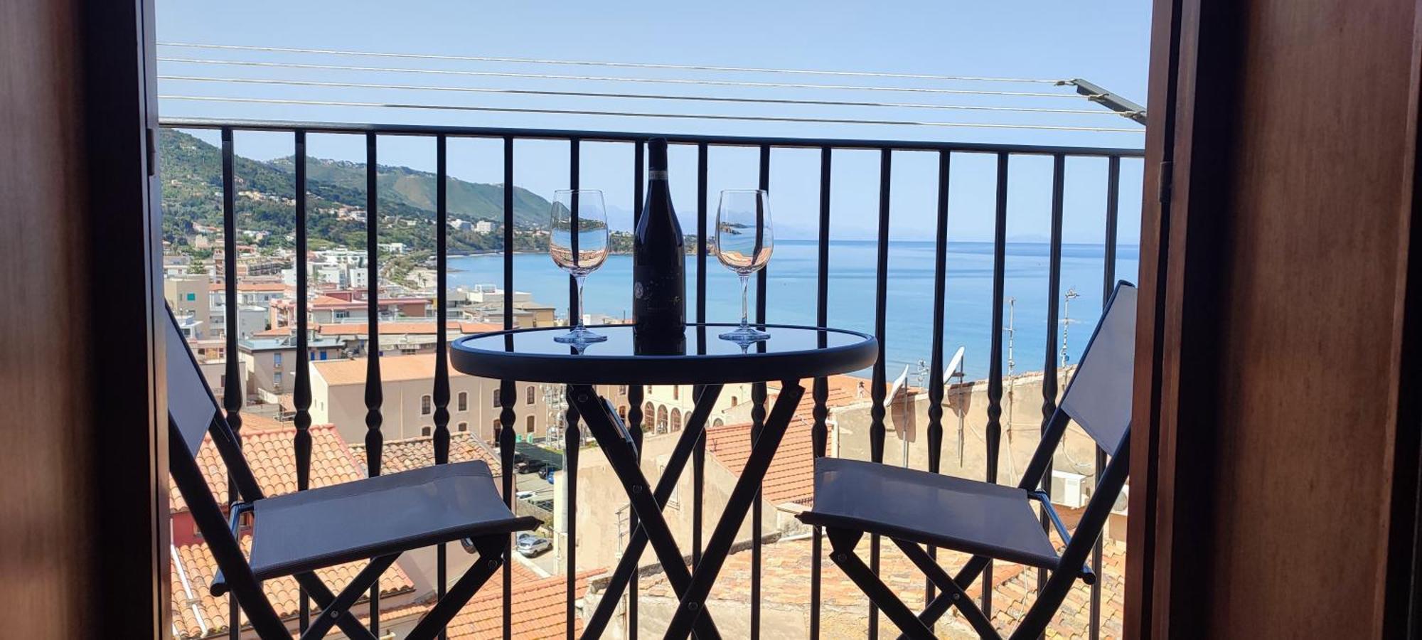 شقة Ruggero House تْشيفالو المظهر الخارجي الصورة
